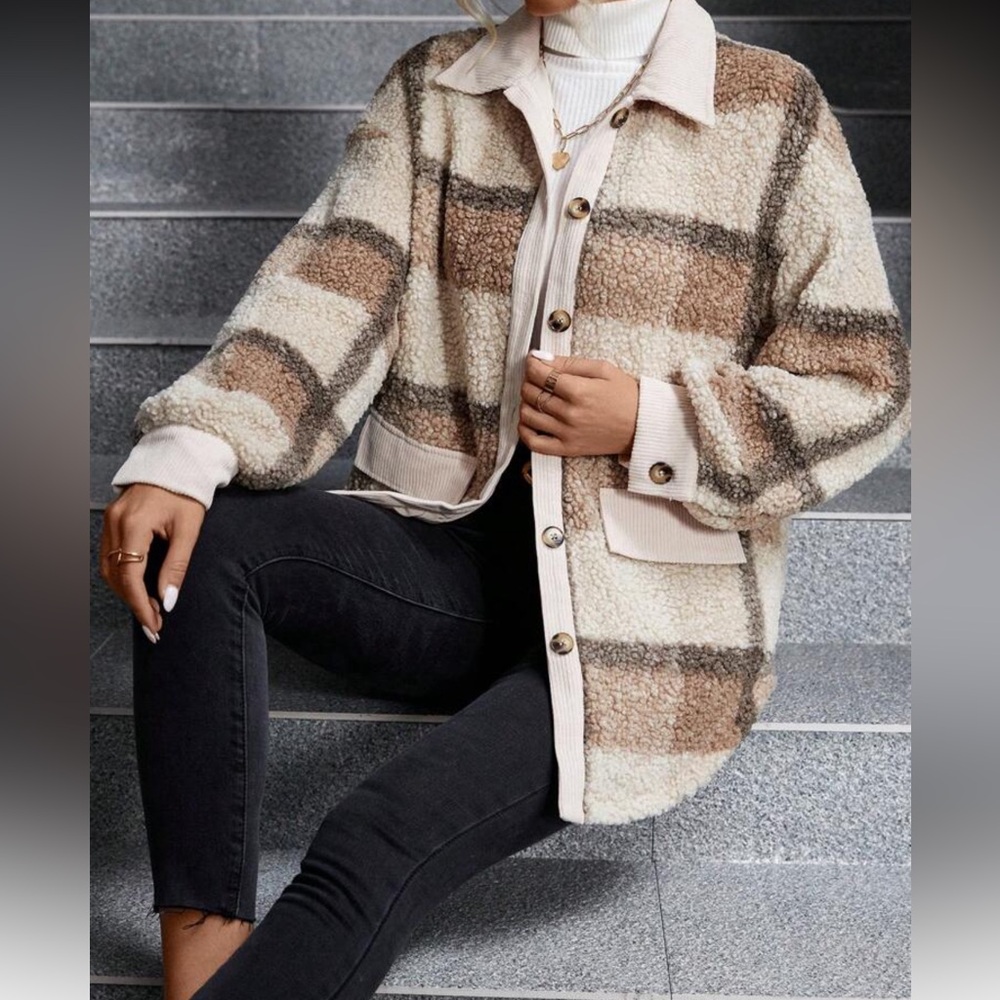 New Plaid button down Sherpa Jacket - Cream and Brown - Picture 5 of 5